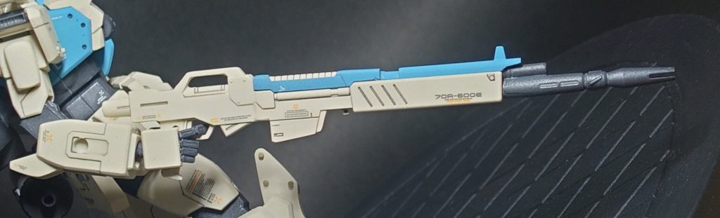 「ビームライフルは強化してますけど、他に何かあります？」「いや、充分だな。」「・・・そうですか。」(ｶﾞｯｸｼ)