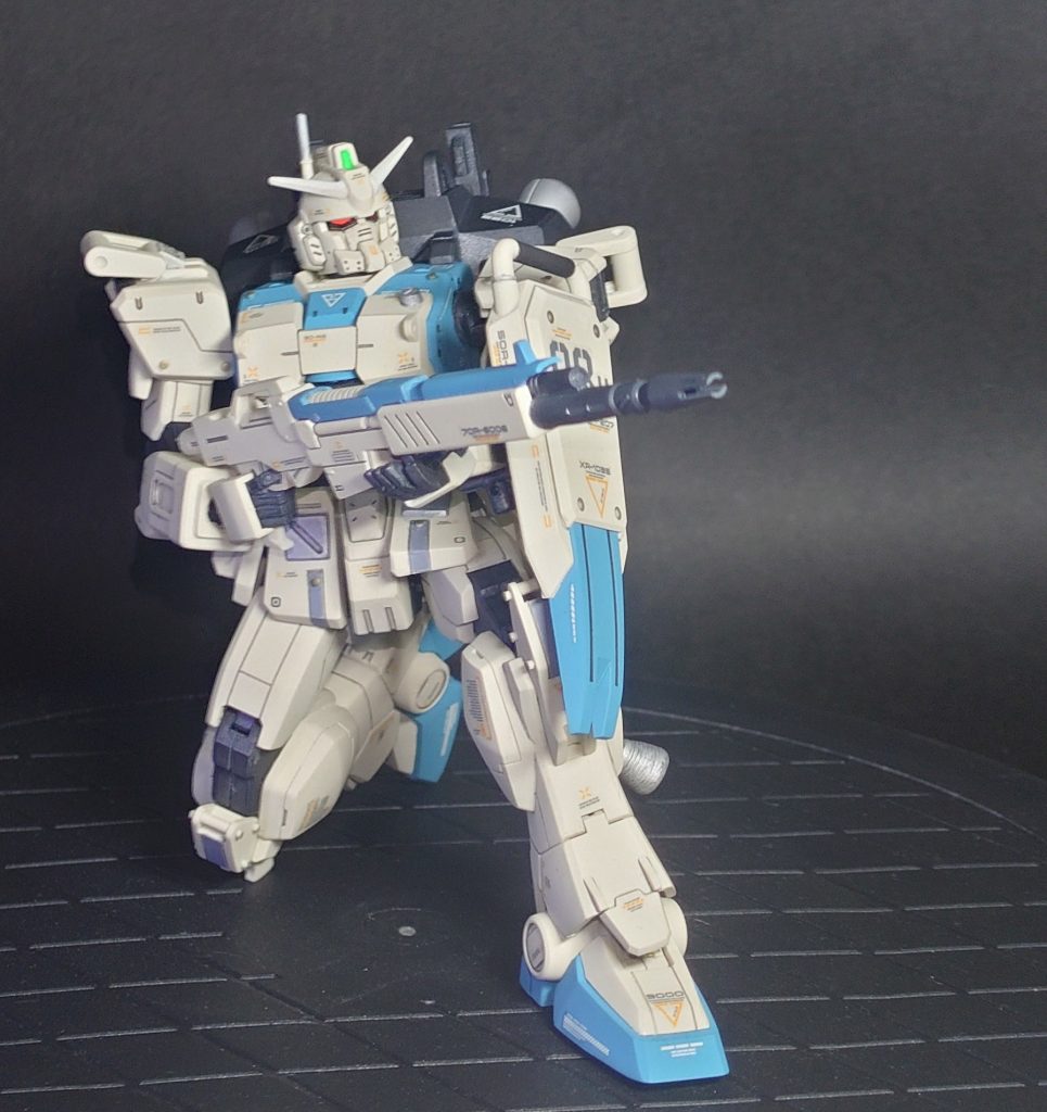 ハイ、今回も長々とお付き合い頂きありがとうございます(gundam-kao3)主役機コンなので妄想機体と言えども「主人公」に乗ってもらいました(gundam-kao6)「らしさ」を残さないとコンテストに合わないと思ったので大きな盛りもなくユートピア号のメカニックもガッカリです(gundam-kao2)プロポーションも腰の延長のみ、Ｖ字アンテナと肩、脹脛のバーニア追加、バックパックの改造にいつものディテールアップとつや消しで仕上げました。ようやく朝晩涼しくなってきましたが、まだまだ日中は暑いので、皆様寒暖差にも気を付けながら楽しいガンプラライフを！(zaku-kao2)最後までご覧頂き、ありがとうございました(gundam-kao3)