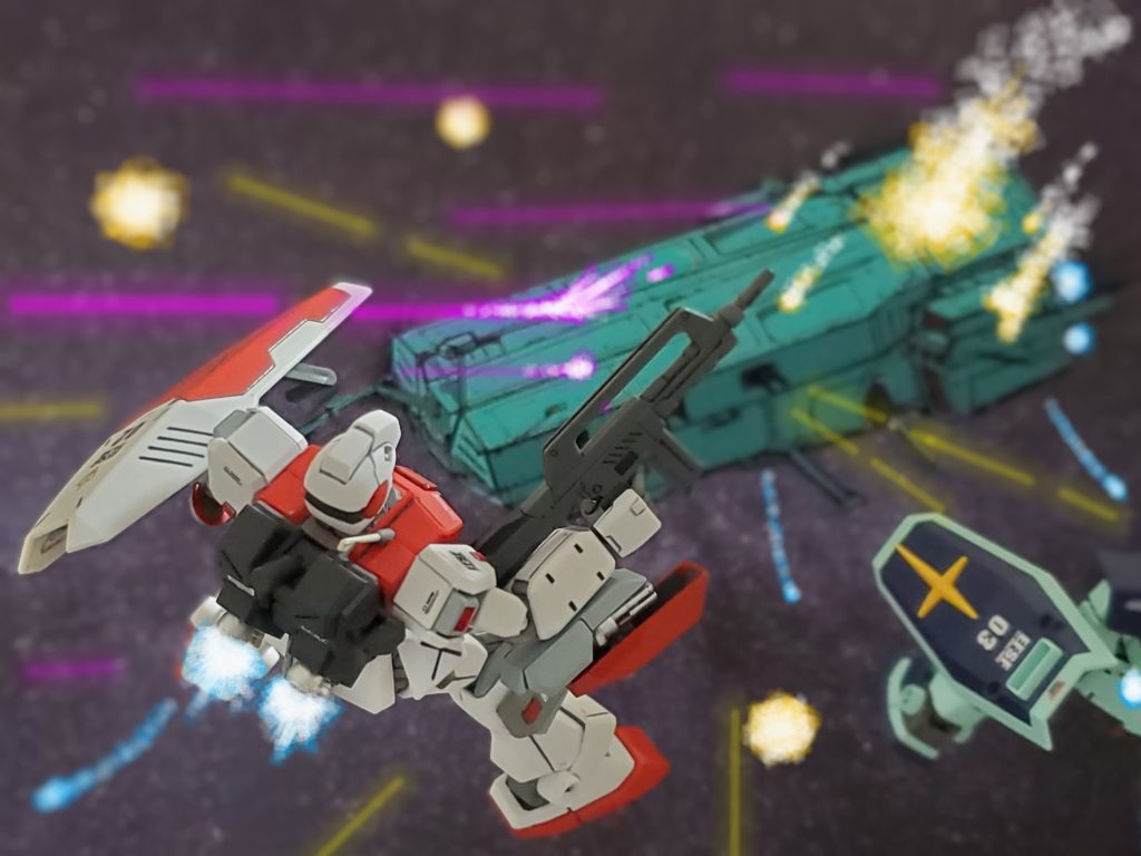 ドロス級の動力ブロックの破壊に成功したユング少佐は第３MS大隊に離脱を指示👍️✨残存したMSが次々とドロス級空母から離れていく…🌠動力機関部を失った巨大な要塞は機能を停止🙌🎶船首が落ち傾き始める…🛬そして艦隊からの主砲が甲板に次々に刺さりドロス級空母轟沈💥第６艦隊はNフィールド突破に成功したのであった😎✌️