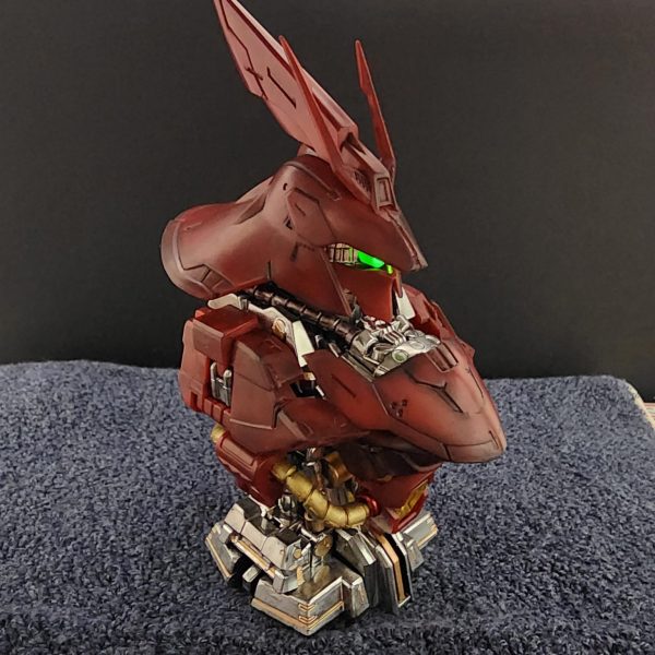 サザビーメカニカルバスト