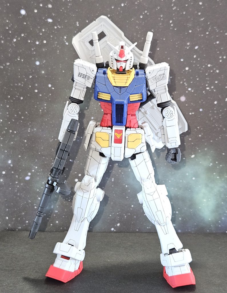 くるぶし部分の動きは、普通のHGより若干狭く普通のポーズでは問題無いのですが、戦闘シーンのポーズはちょっと適していないかもです