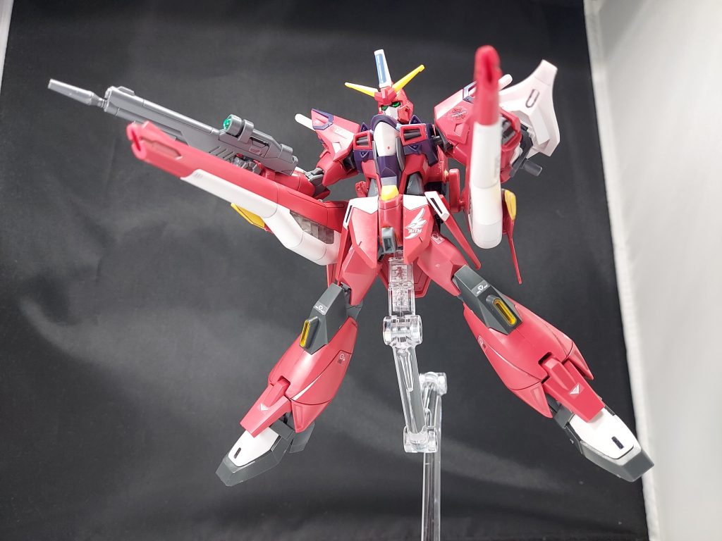 背中の装備もイモジャのバックパックに取り付けましたそのままでは穴の大きさが違ったのでパテで埋めて、接着剤などで大きさ調整していい感じになりました✨