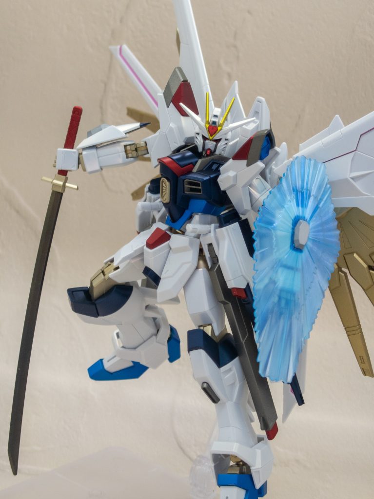 HGマイティストライクフリーダム 完成–2枚目/制作者:nirone