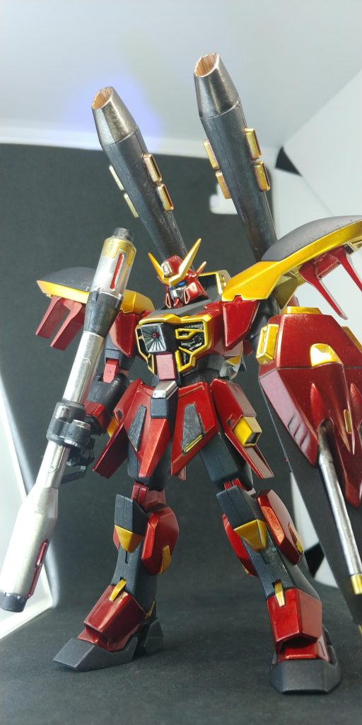 今回はロイヤルメタレッド、イエローゴールド、【Ｇブラック×ヘビーガンメタリック】、シャインシルバー、メッキシルバーホワイトゴールド、ヘビーガンメタリック、Ｇブラック ガイアカラー　蛍光ピンク、蛍光クリアー