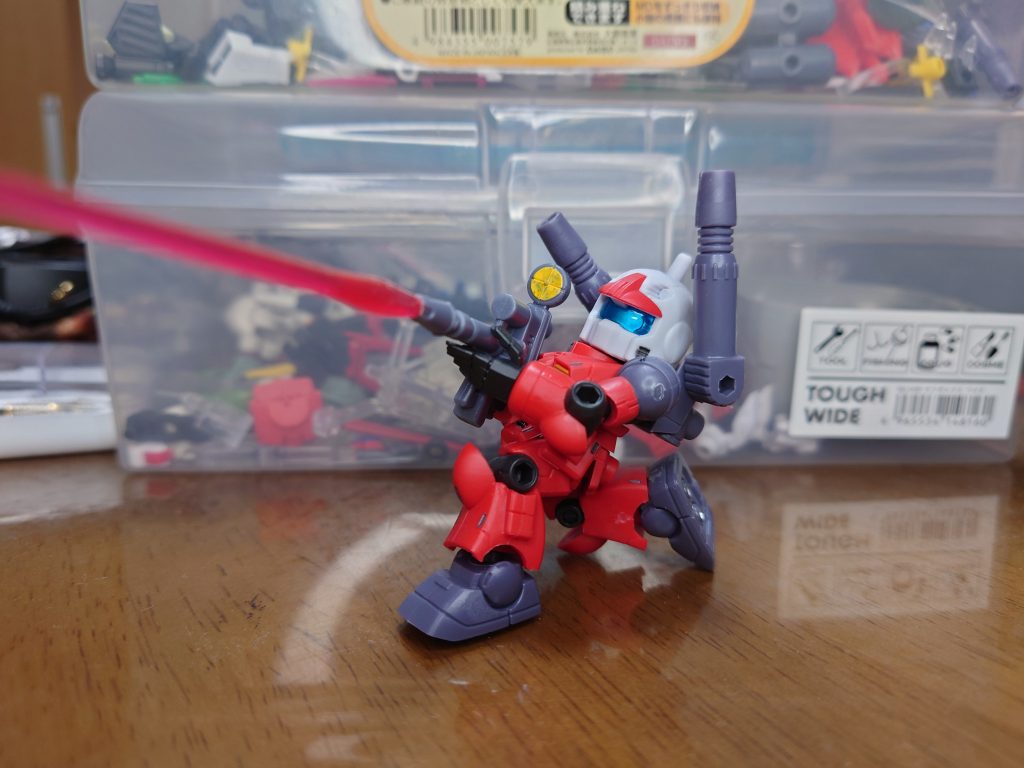 ポージング2ビームライフルで狙撃…のイメージ