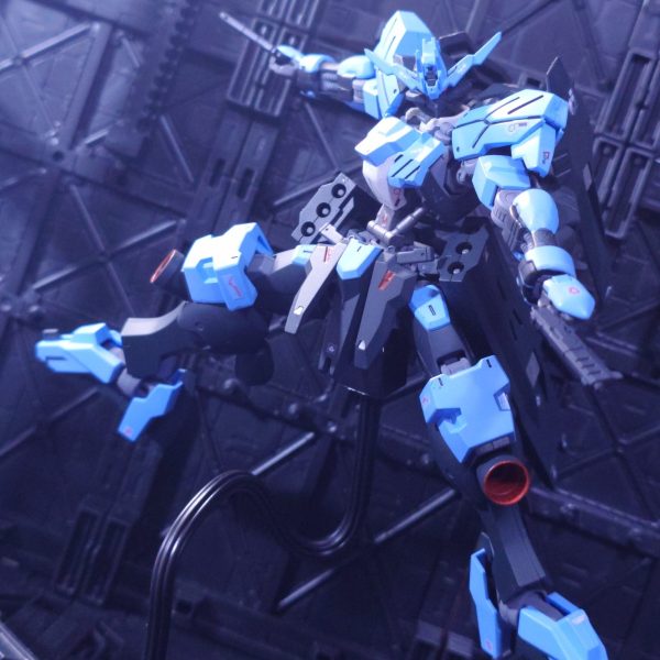 ⑬　ガンダムヴィダール