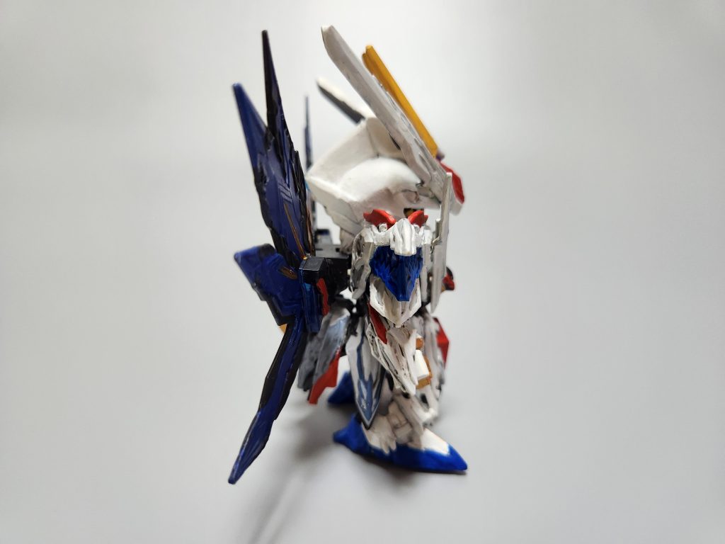 前作から二年経ちますが、シタデルカラーの塗りは少しずつしか進歩がなく。部屋に荷物がたまってエアブラシ塗装できなくなったのと容易さからしばらくはシタデルで頑張るつもりです。