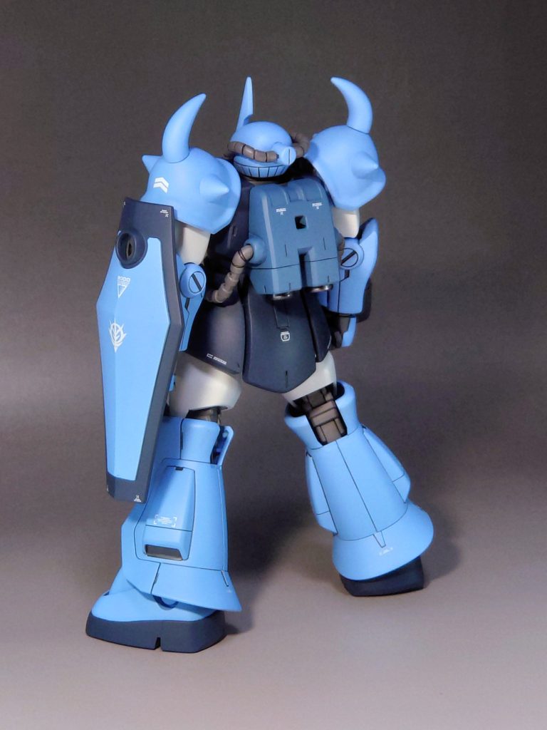 たくましいうしろすがた