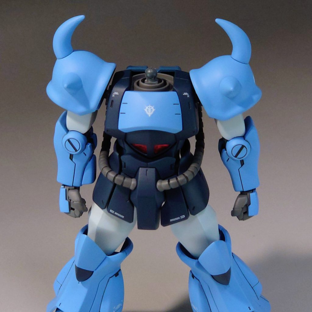 首はPC-001の物に交換し、バーニアパーツを加工してカバーにしました。