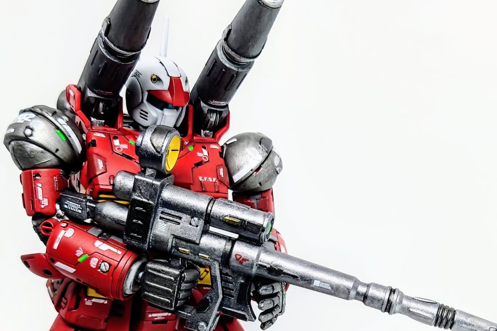 シンプルな構造な機体だけに、余りプロポーションを弄りすぎても、ガンキャノンらしさが失われてしまうので、そこの線引が難しかったです。