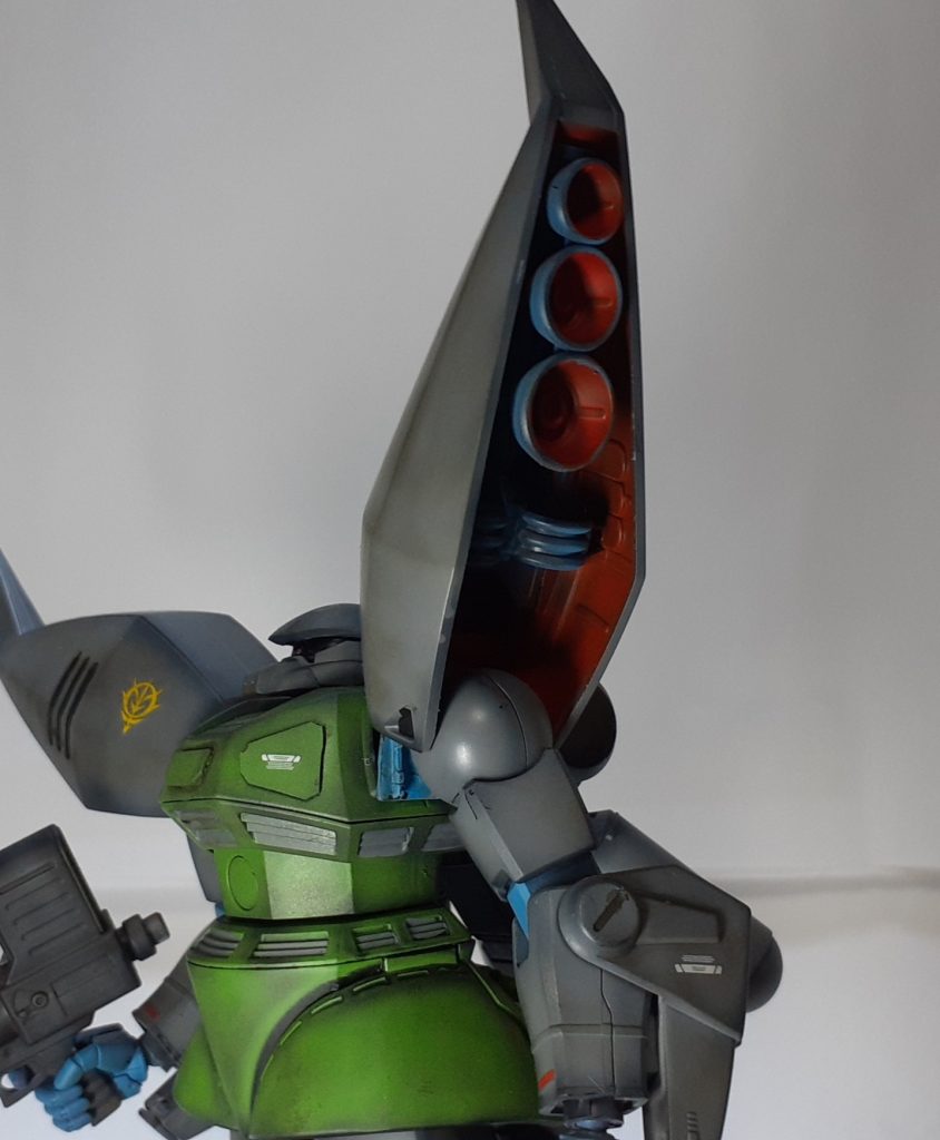 内側も赤とブルーで色分けしています。