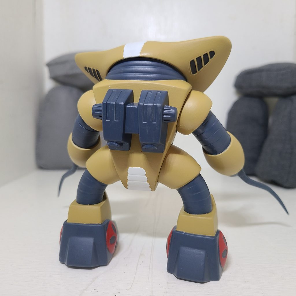 後ろ側もどうぞ。塗装は筆塗りにつや消しトップコート。