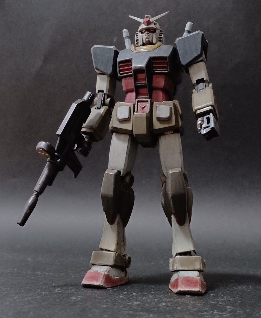 EG 1/144 ガンダム（リアルタイプカラー）