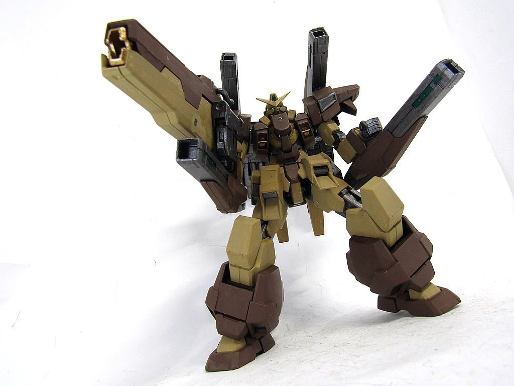 ホバーで移動しつつ、迎撃ポイントに到達するなりフルファイア！というイメージです。