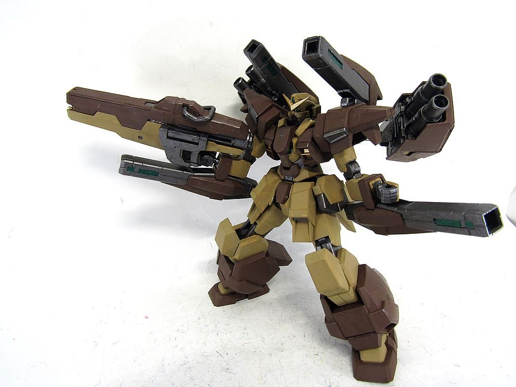 ヴァーチェのGNキャノンを加えたフルファイア！