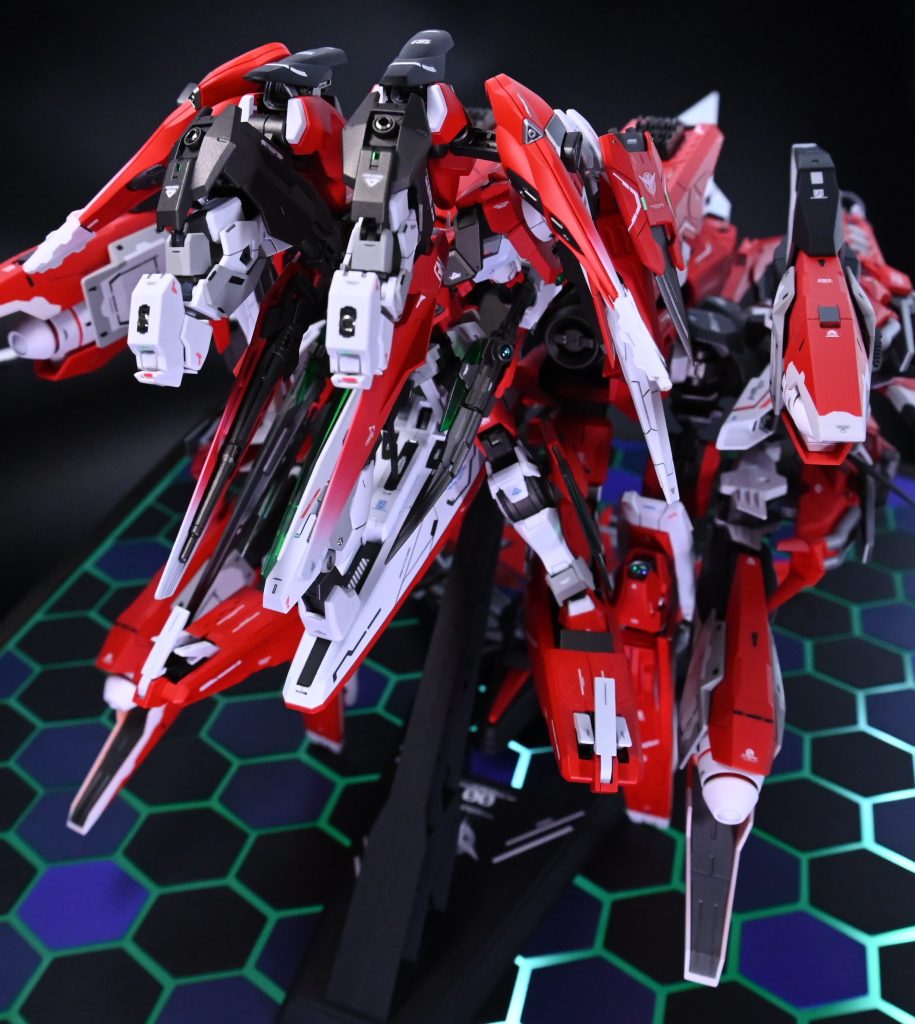 使用キットはPG　OOガンダムセブンソード HG　GNアームズ MG　ライジンストライカーパック RG　OOライザー HG　ハルート最終決戦仕様 MG　ウイングガンダムEW HG　ガンダムルブリスウル HG　ファラクト などです
