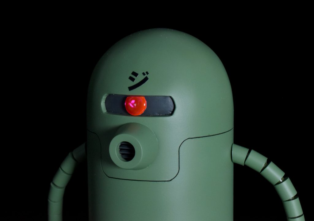 芸こまですが口のなかにもモールドパーツを組み込んでいます