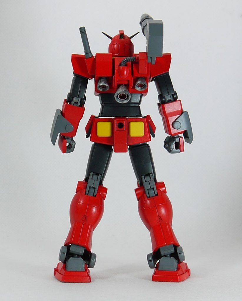 さてこのヘビーガンダム、FAガンダムと似ていますが装甲の着脱は出来ず、プラモの金型も全くの別物です。そして盾を装備していることから、「ヘビー」は重装甲ではなく重武装の意味じゃないですかね。