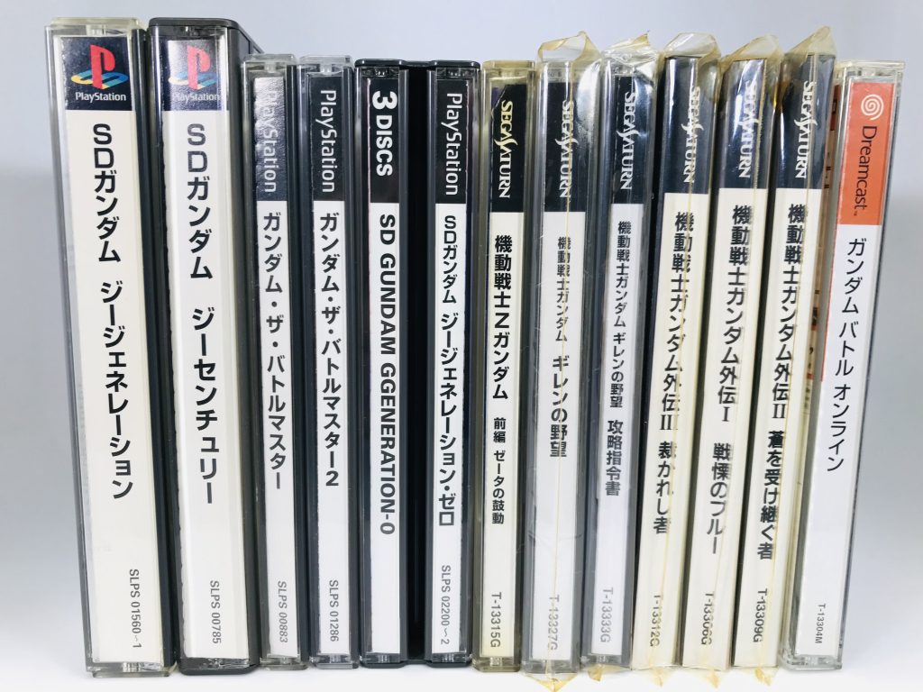 イフリート改画像の右側のセガサターン ゲームソフト機動戦士ガンダム外伝 に初登場した MS…だと思いますじつは私…セガサターンのガンダム外伝…3部作全部購入しましたが…一度もプレイしたこと無かったり😅(笑)