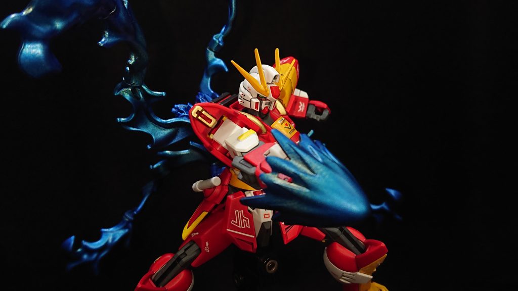 部分塗装にタミヤのエナメル塗料・フラットブラック・フラットイエロー・フラットレッド・ダークグレイセンサー部分にはMr.メタリックカラーGX・メタルイエローグリーン