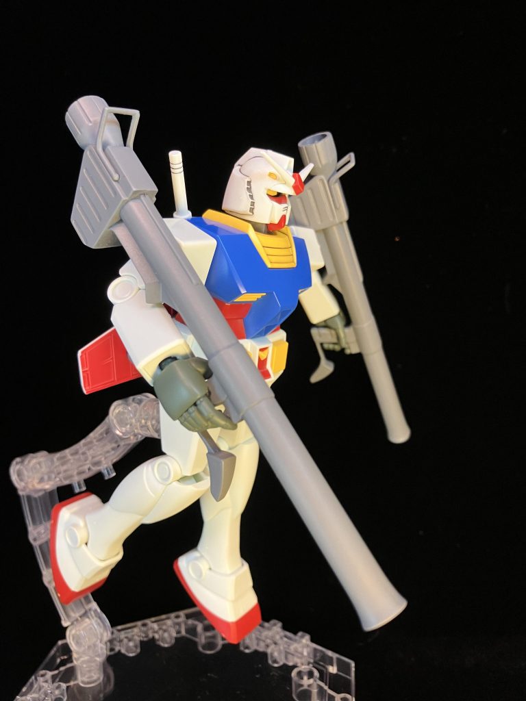 ガンダム–4枚目/制作者：EAST