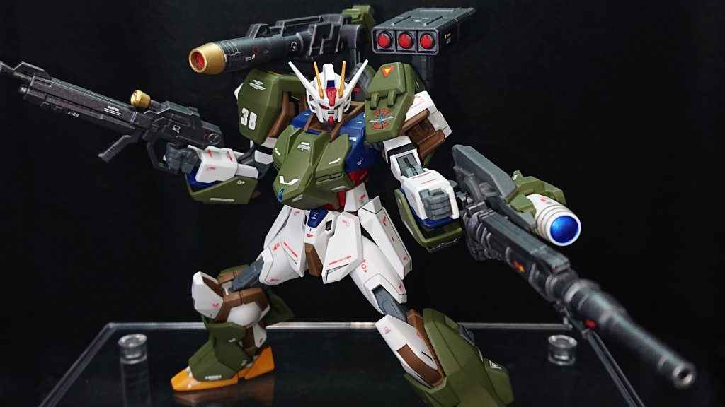 No.38:フルアーマーストライクhttps://gumpla.jp/eg/1658502「アサルトシュラウドを使用したFAガンダム風のストライク」に挑戦してみましたこのストライクの改造案はJean-luc Martelさんという海外の方から頂いた改造案になりますコメントではウィザードパックも使って、サンダーボルトのFAガンダムを作るという話だったのですが、残念ながらウィザードパックが手に入らなかったのでMSDのFAガンダムを参考に、自分なりのフルアーマーを作ってみました基本的にはアサルトシュラウドのアーマーを使用しているのですが、胸部装甲はバルバトス第6形態の装甲を使用していますアサルトシュラウドのはフロントアーマーと一体化しているので使いにくかったんですよね💦改造案を頂いてから完成までだいぶ時間が経ってしまいましたが、Jean-luc Martelさんのおかげで生まれたストライクです💡ありがとうございました!