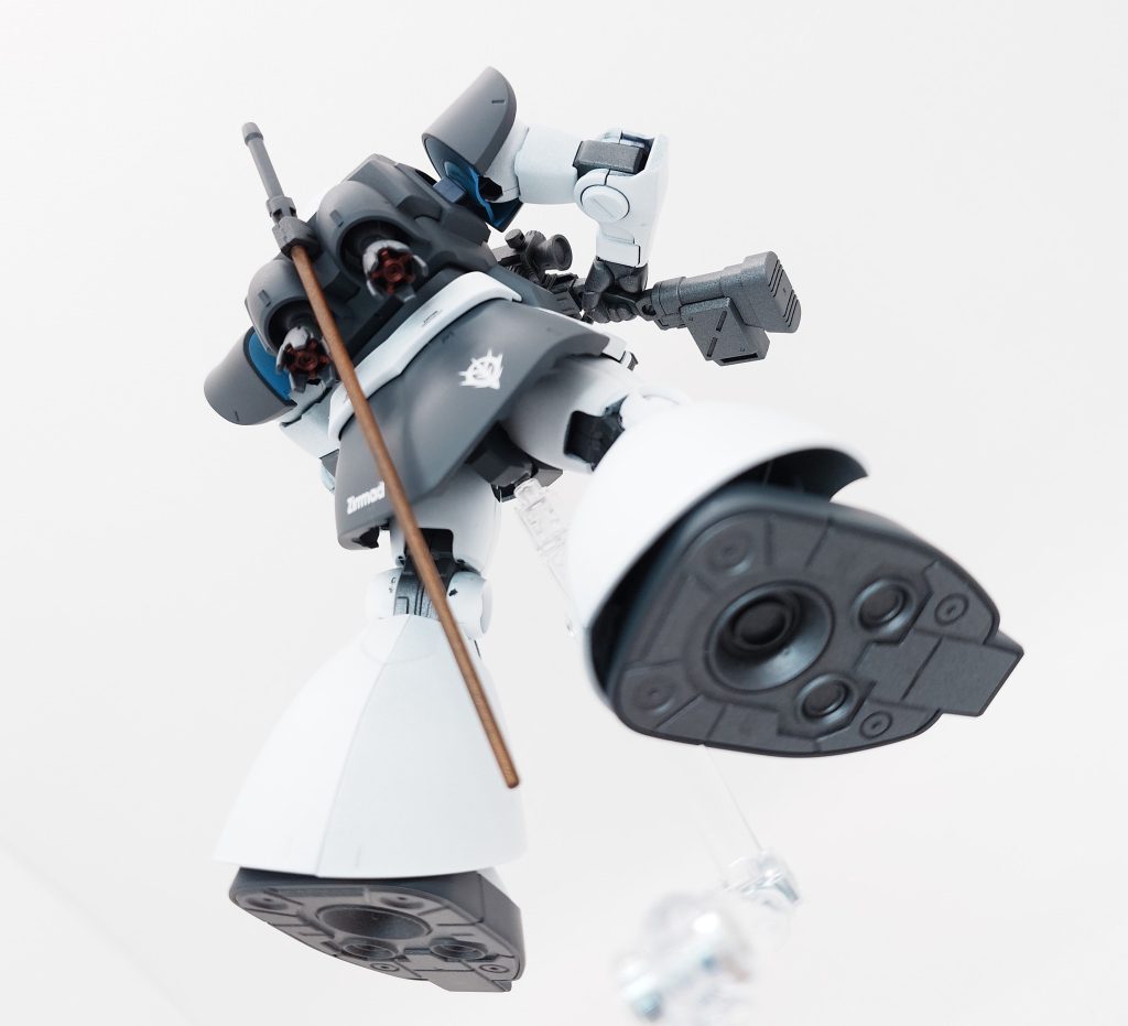 背部バーニアを大型のものへ変更しています。