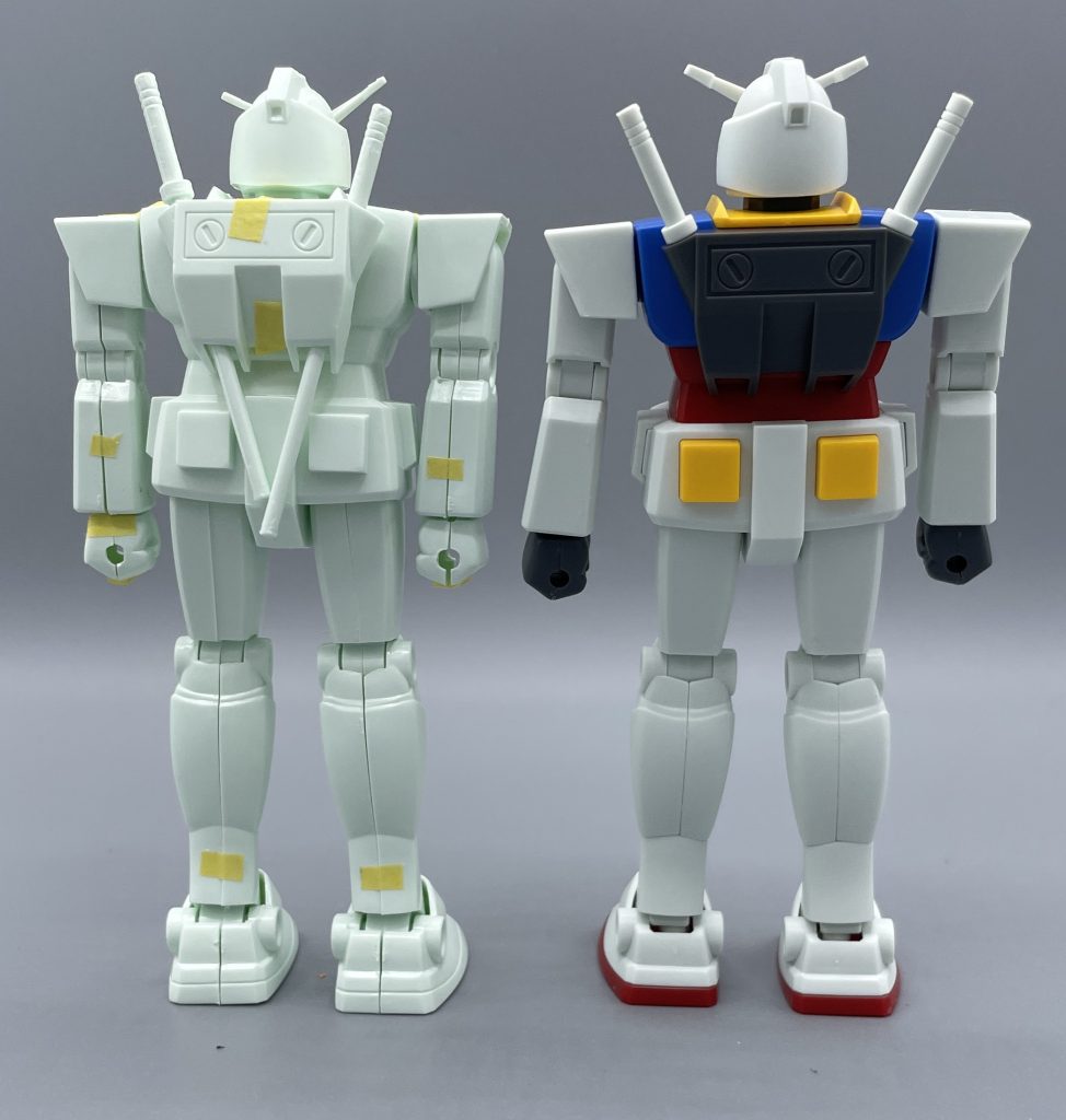 バックショット 旧キットのサーベルがランドセルを突き抜けているの、面白懐かしいですよねぇ。。。