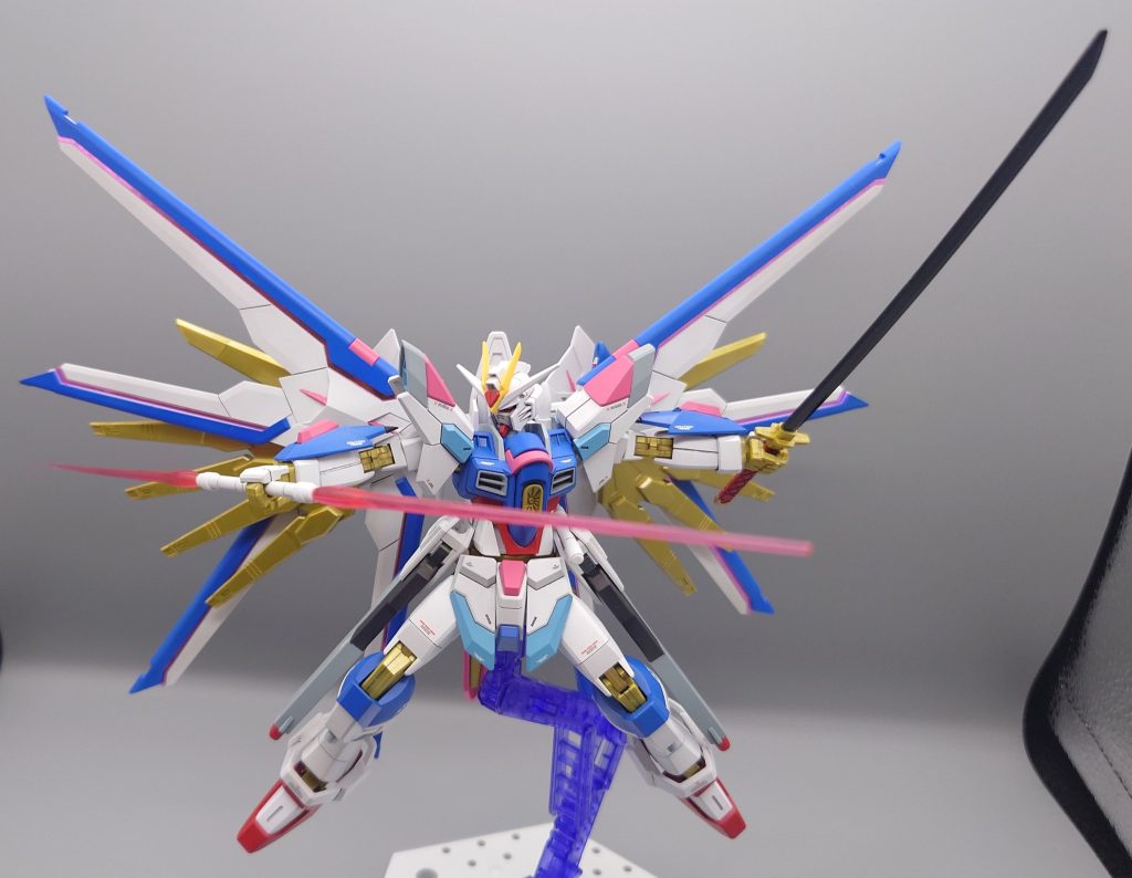 ビームサーベル　アクータラケルタSEED特有の長くて意味がわかりづらい名称、それでもほかに比べるとマイフリは短めの名称が多い気がする。