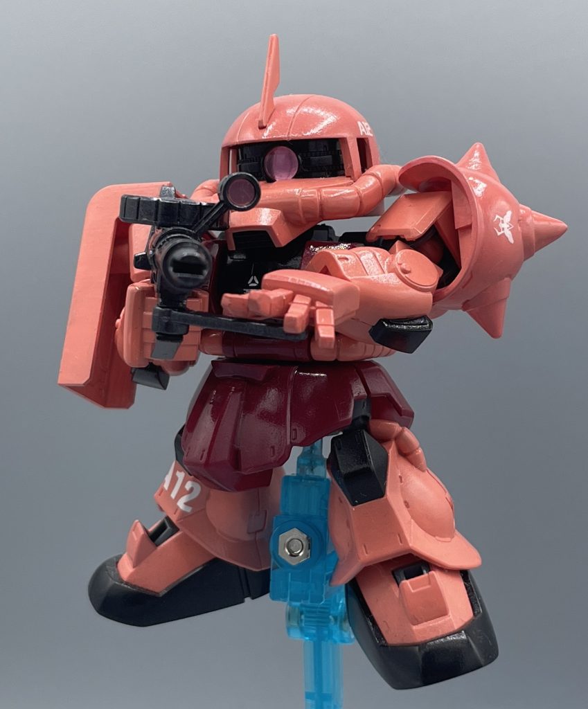 両手持ち 左平手が表情付けに一役買っています。