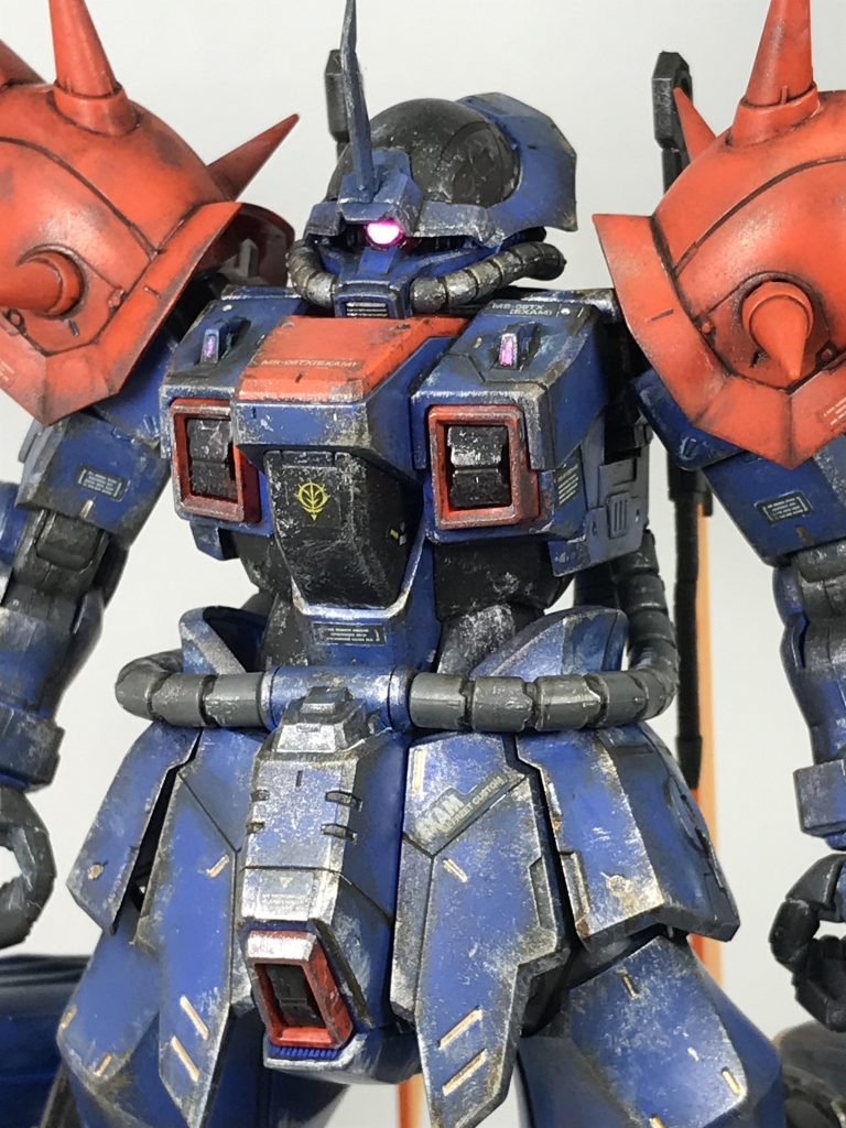 私、ガンプラを始める前は…車とゲームが一番ハマっていた趣味でしたので…昔はゲームにもかなりお金と時間を使ってましたね…ガンダムのゲームはかなり購入してましたクリアしてない…いやほとんどプレイすらしてないゲームも多いですが…😅ガンダムゲームの中でも初期の頃のギレンの野望とGジェネは、最高に面白かったですね。かなりやり込んだ記憶😭