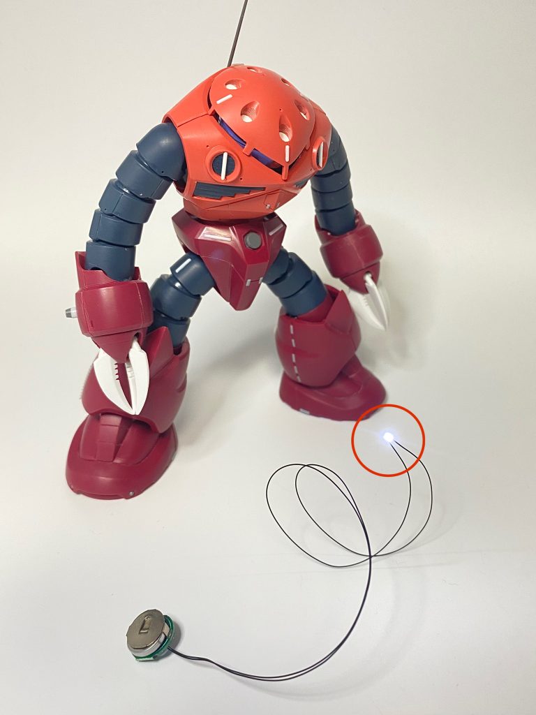 途中状態とLEDくん。