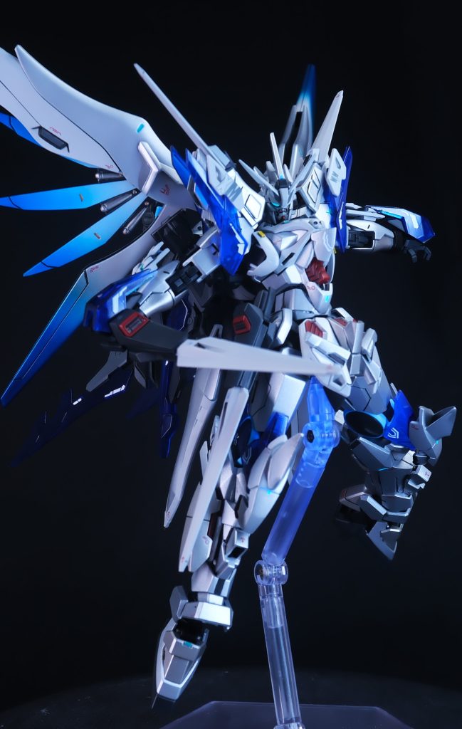 スラスターブレイド抜刀