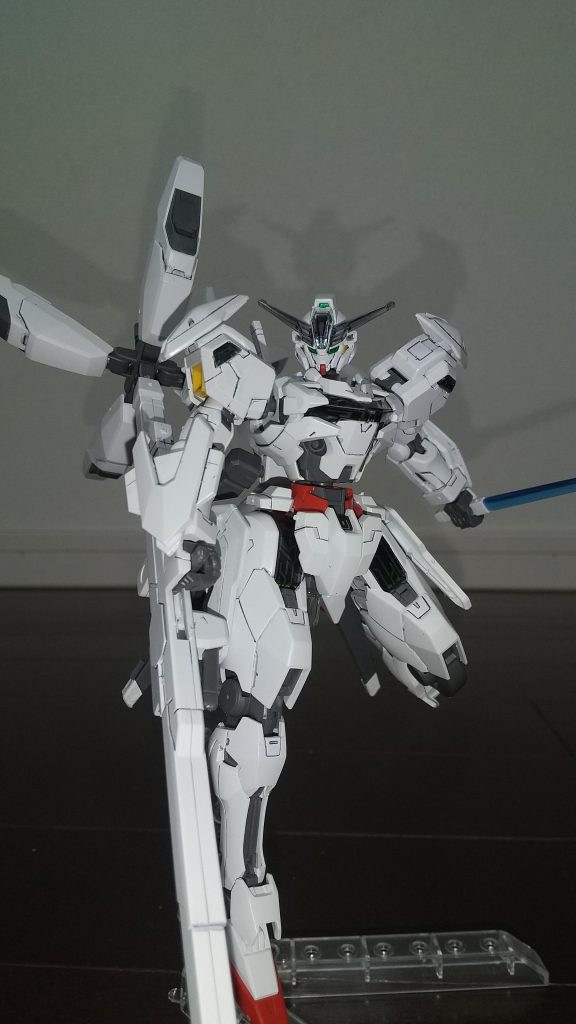 ちょっと暗くて分かりづらいですね…(-_-;)ライフルの合わせ目が目立ちますがそれ以外はかなりの高クオリティーです