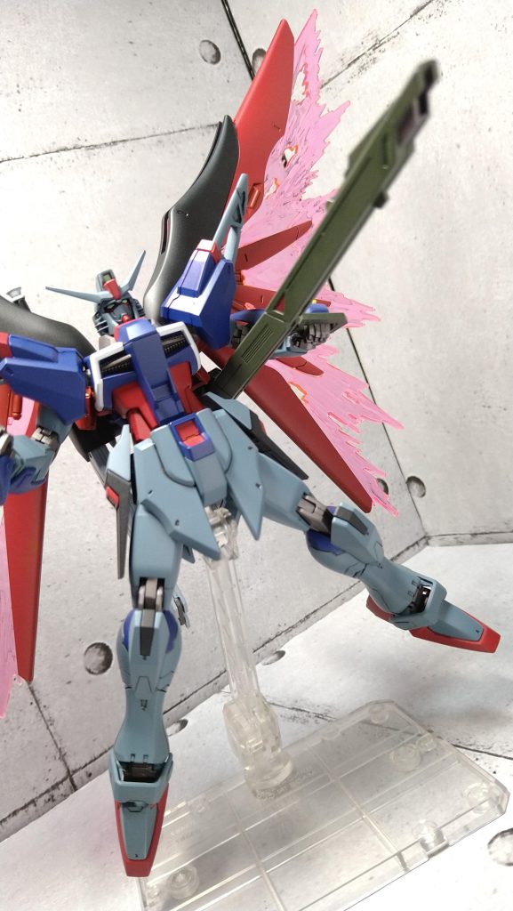 高エネルギー長射程ビーム砲がお気に入り。自衛隊車両用のグリーンで塗りました。