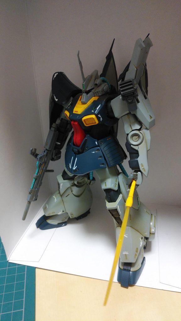 キットの箱が背景ではありますが、一番カッコ良く撮影出来た角度です♪