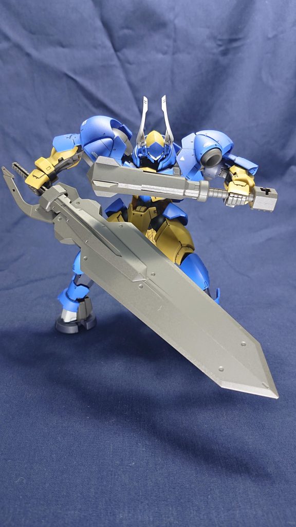 ヴァルキュリアバスターソードとショートクラブハシュマル戦ではバルバドスルプスに取られ、トドメに使われましたね。能力を引き出してのバルバドスルプスの猛攻は個人的にお気に入りの場面です。
