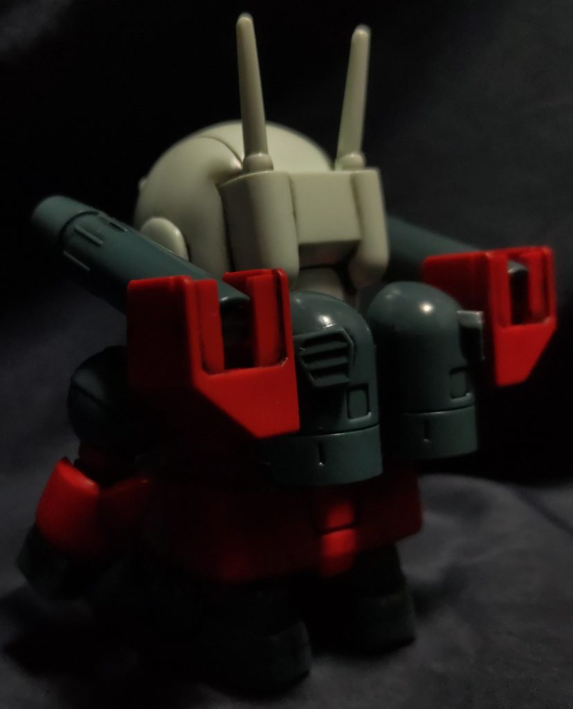 ななめ後ろ。以上です、お目汚し失礼しました。