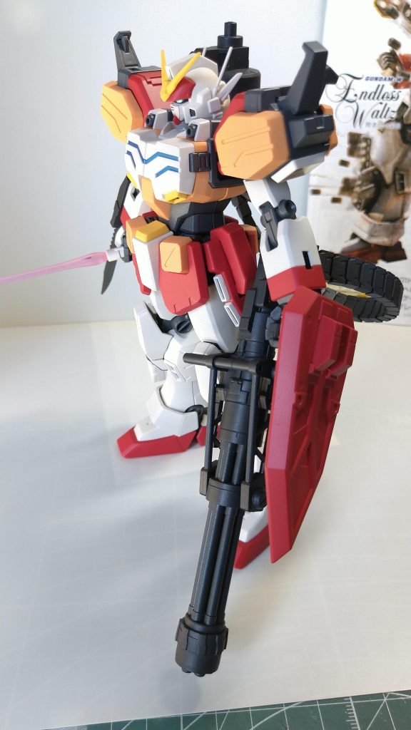 ガンダムヘビーアームズ　EW–5枚目/制作者：鈴木 英介