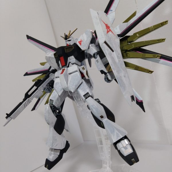 マイティーνガンダム