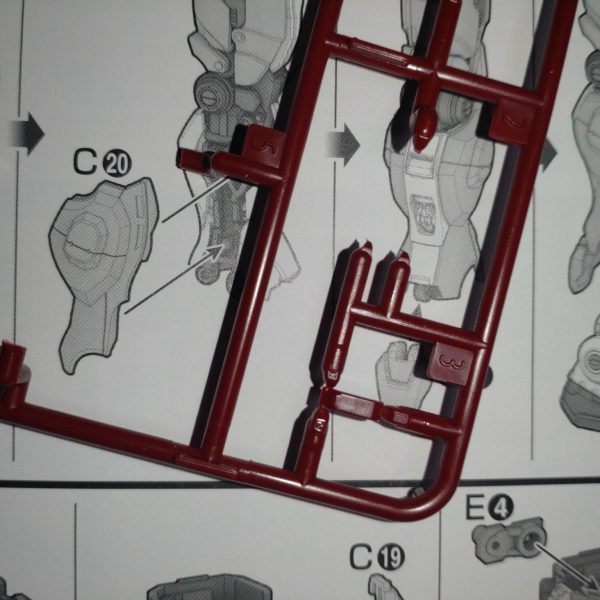 作ってて思ったんだか？ランナー側にも加工されてるんだよね？（3枚目）