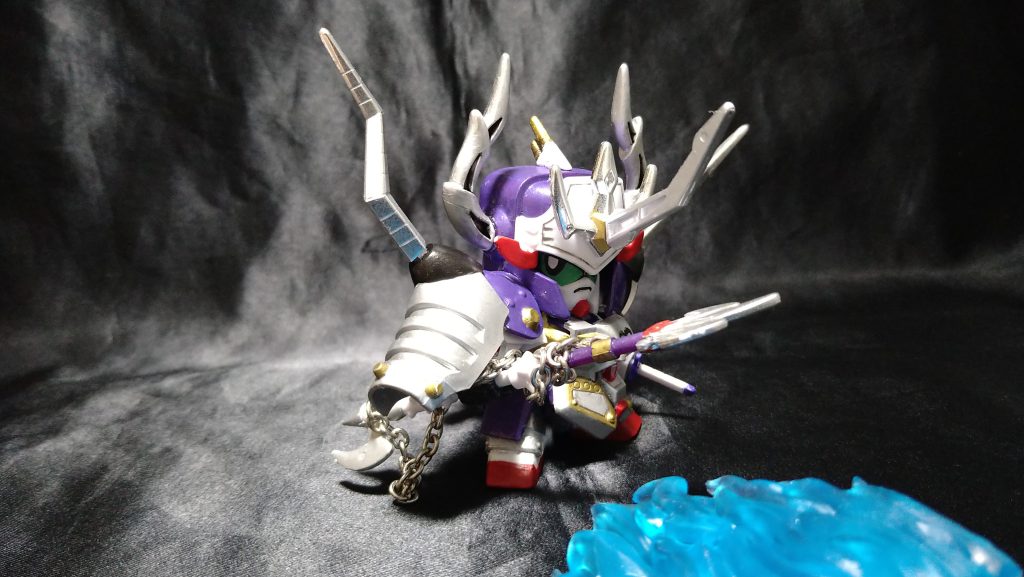 設計書のマンガでも魔星の攻撃を弾いたライトニングトルネードサメ型衝撃波が出るみたいだけど、そんなモン作れないもんだから100均のフィギュア用炎エフェクトで再現すごい人は作っちゃえるんかな?サメ衝撃波