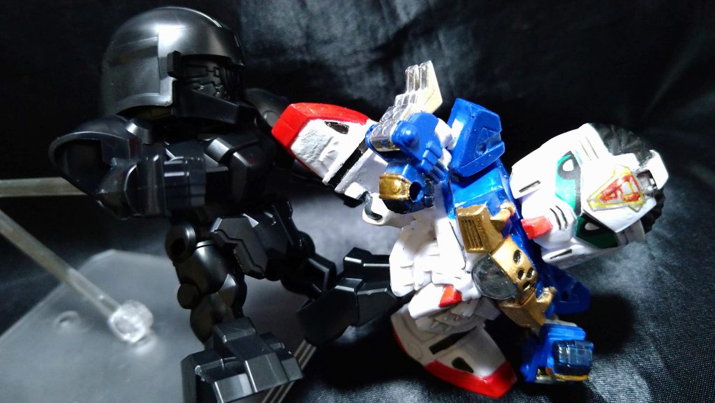 LEGEND BB買えなかった僕「 こんな値段で転売だとよ...LEGEND BBも地に落ちたな、號斗丸よ」僕「 全くだ鋼丸、相手にせず買うのを諦めよう」僕「 バカにしくさってェェ」（ コミックワールド風脳内１人会議）