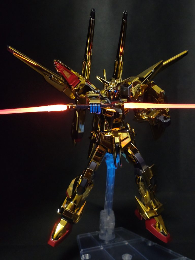 双刀型ビームサーベルムウさんは使ってなかったですが、ビーム刃が太くてかっこいいです。旧式ながら、劇場版までしっかり見せ場があって、良かったです。最後までご覧いただき、ありがとうございました。