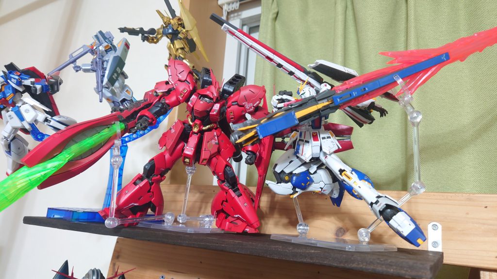 サザビーに付属するビームエフェクト装備することで迫力満点です！！