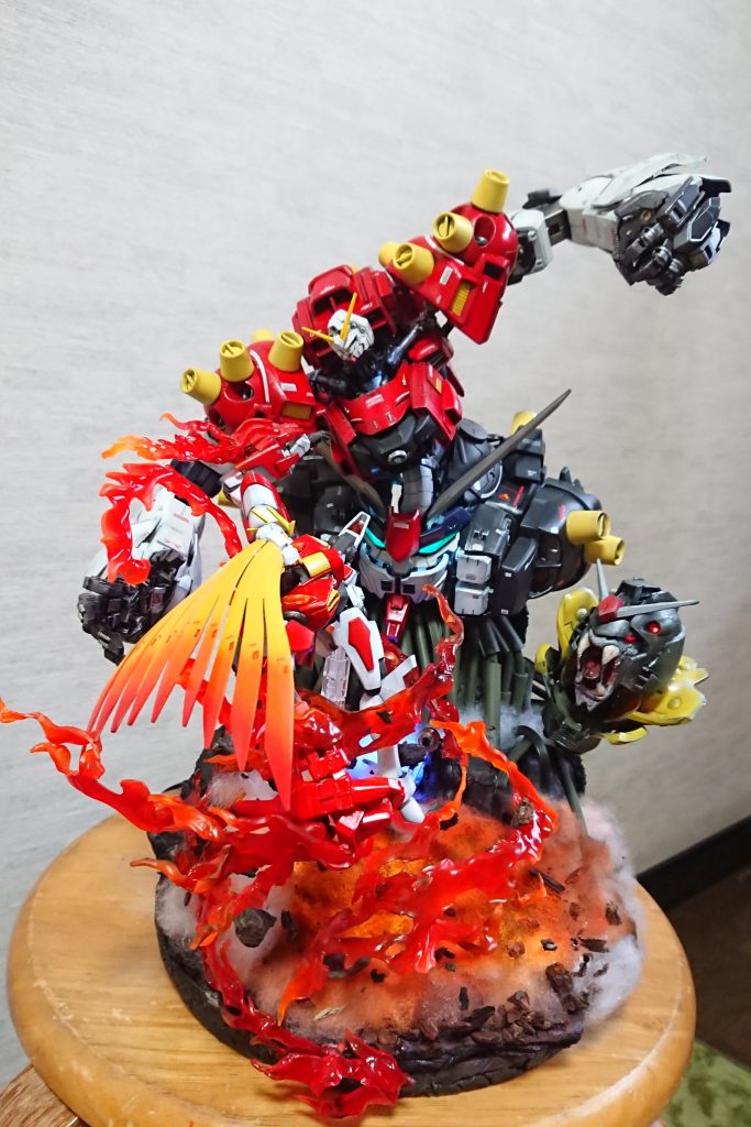 今年も残念でしたが、めちゃくちゃかっこいい作品に仕上がりました‼️(´- `*)デビルガンダムのセミスク、爆発、エフェクトの表現❗精一杯全力でぶつかったので仕方ないですね😅来年はシンプルでいこ(-_-;)