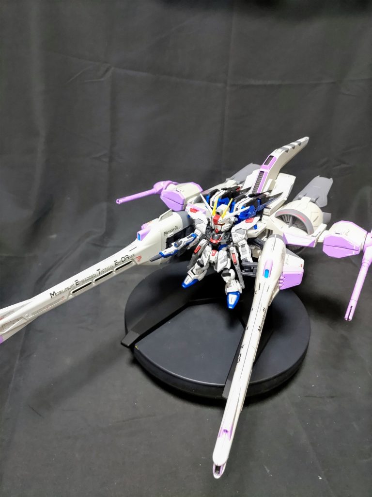 HGミーティアユニットとドッキング