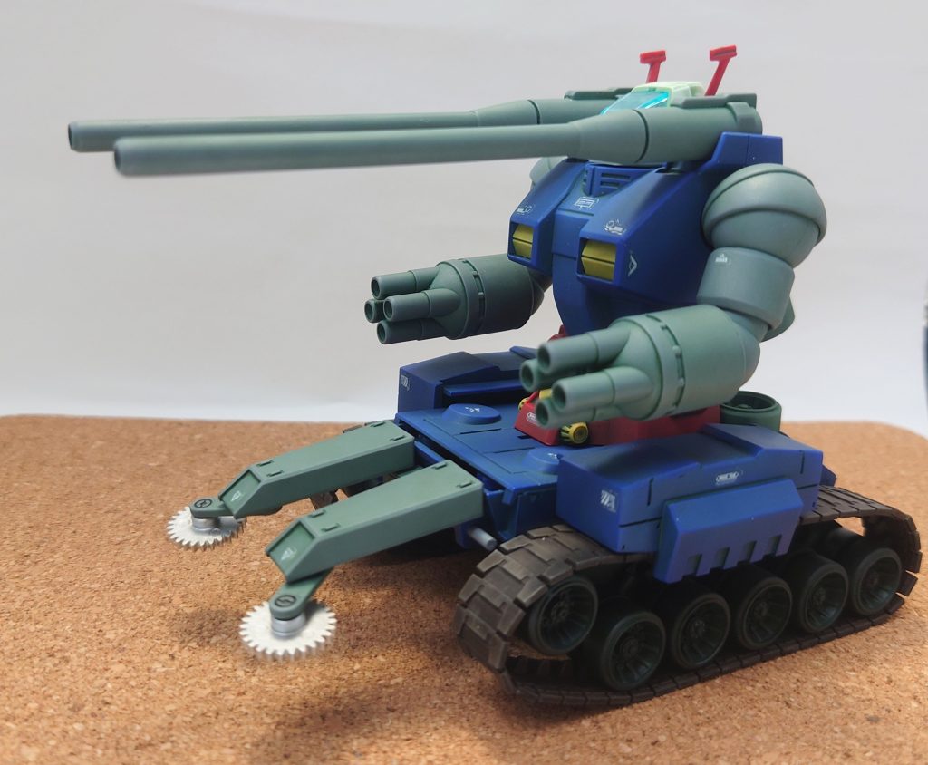 ジャブローの熱帯雨林を切り倒しながら進む環境破壊マシン。