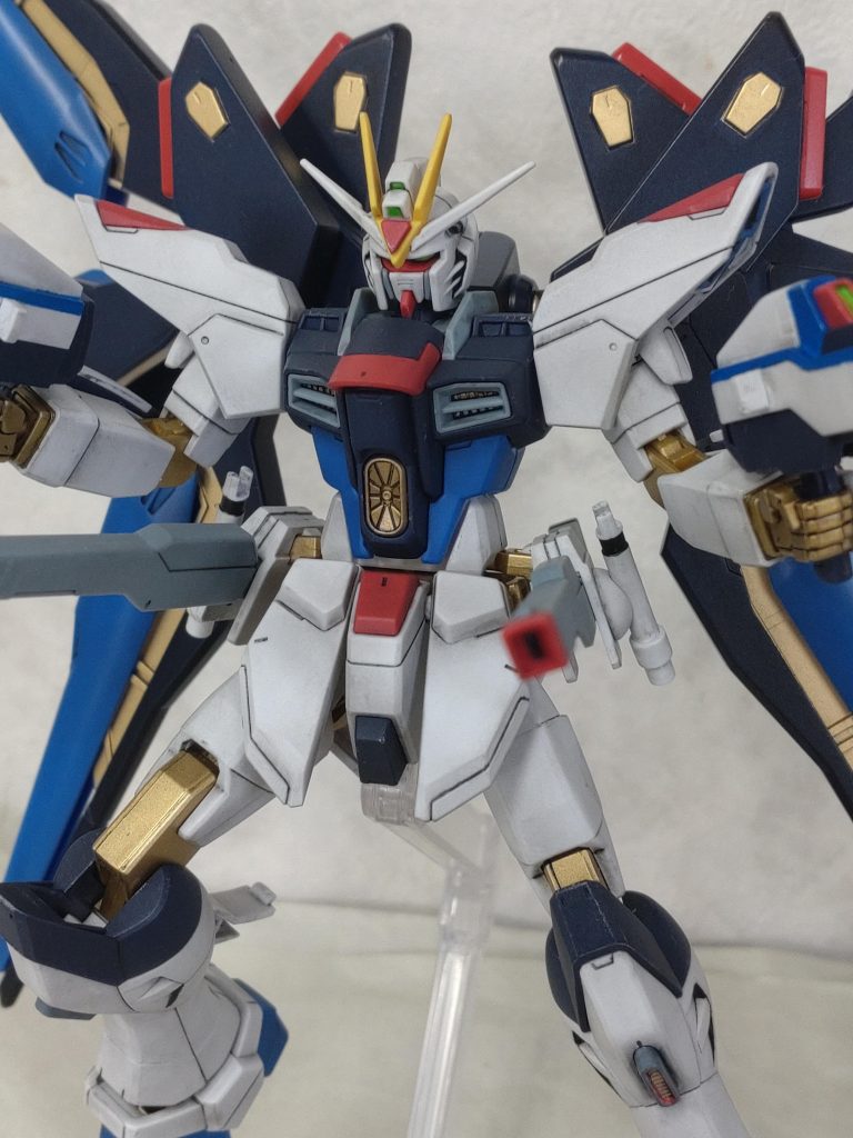 フリーダムガンダム同様フルバーストモードで飾るかな(˶ᐢᗜᐢ˶)