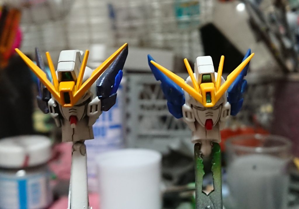 顔純正と比較ほほのラインとダクトが面になるようおくにヘルメット前にむけ奥行きをだしました